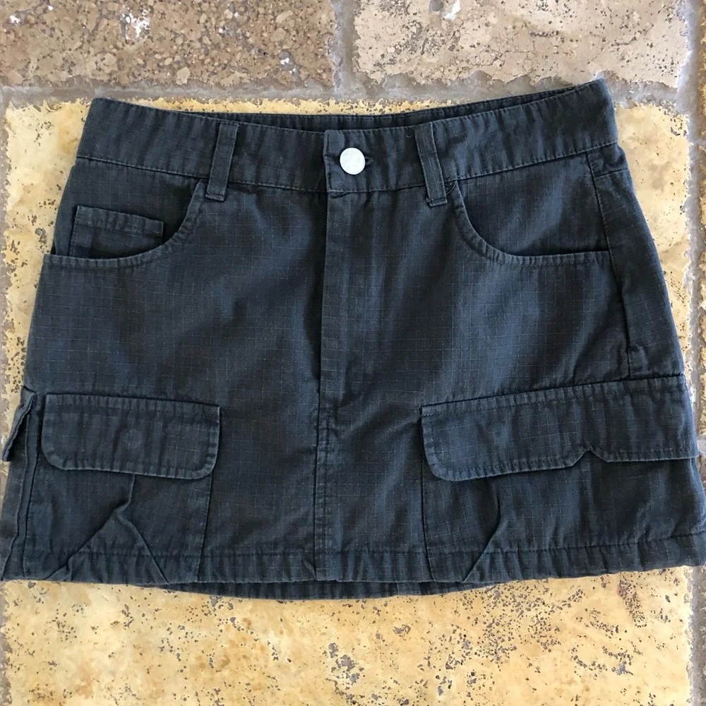 ZARA - CARGO SKIRT + ARMY GREEN WOMENS SIZE XS/24